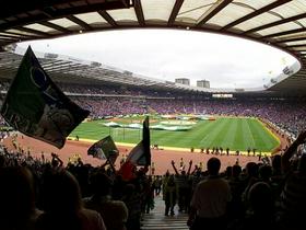 Hampden Park (nogomet) - Olimpijski turnir v nogometu bo gostil tudi Hampden Park v Glasgowu. Škotski nacionalni stadion sprejme 52.063 gledalcev. 