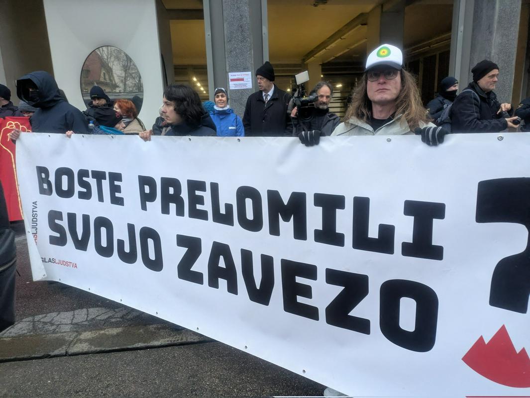 Preberi Si Kolesarji Po Treh Letih Spet Protestno Zavrteli Pedala