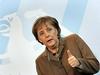 Angela Merkel vzela evro v bran