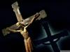 Kristjani se spominjajo Jezusovega trpljenja in smrti na križu