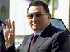 Mubarak na oblasti preživel več atentatov