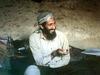 Bin Laden vrnil denar, Mohamed obglavil novinarja z blagoslovljeno desnico