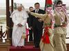 Foto: Papež v Jordaniji začenja operacijo Beli plašč