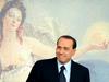 Berlusconi oznanil konec krize s smetmi
