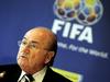 Sepp Blatter hvali afriške navijače