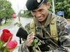 Tajski vojaki: smejanje na ukaz