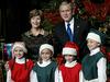 Predsednik Bush ženi kupil uhane