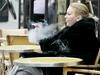 Slovenski kadilci umirajo 15 let mlajši kot nekadilci