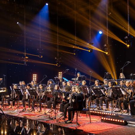 Z mladimi virtuozi in plesnimi upi