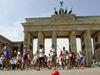 Pred Brandenburškimi vrati maratonci, ne turisti