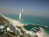 Dubaj: S stolpnicami so rasli dolgovi