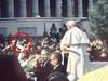 Video in foto: Papežev atentator po 30 letih svoboden