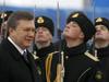 Na ulici vre, Janukovič pa z vročino v bolnišnico