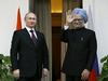 Putin v Indiji sklepa orožarske in energetske posle