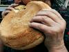 Zaradi suše v Rusiji dražji kruh