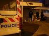 Francoska policija v kovčku odkrila truplo 10-letnega dečka in pridržala mater