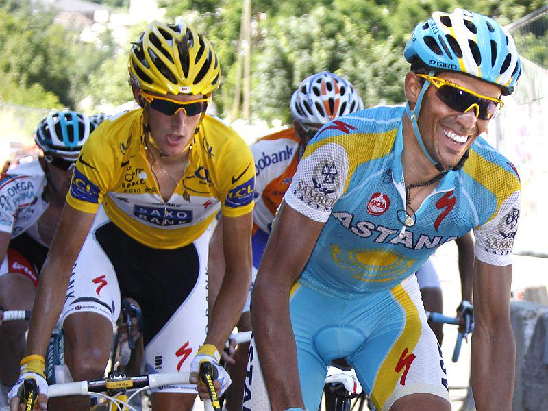 Spomin na 15. etapo Dirke po Franciji, v kateri je imel Andy Schleck veliko smolo. Vse kaže, da bo tako kot lani Tour končal na 2. mestu, za Albertom Contadorjem. Foto: Reuters