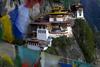 Foto: Izolirana kraljevina Butan se razkriva svetu - in zvezdnikom