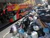 Foto: Neapelj se otepa smeti in išče nova odlagališča
