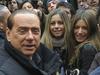Berlusconi še nikoli ni plačal za seks, je pa v resni ljubezenski zvezi