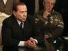 Berlusconijevo vlado zapustili Finijevi zavezniki