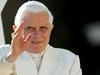 Papež presenetil z dopustitvijo kondomov v nekaterih primerih