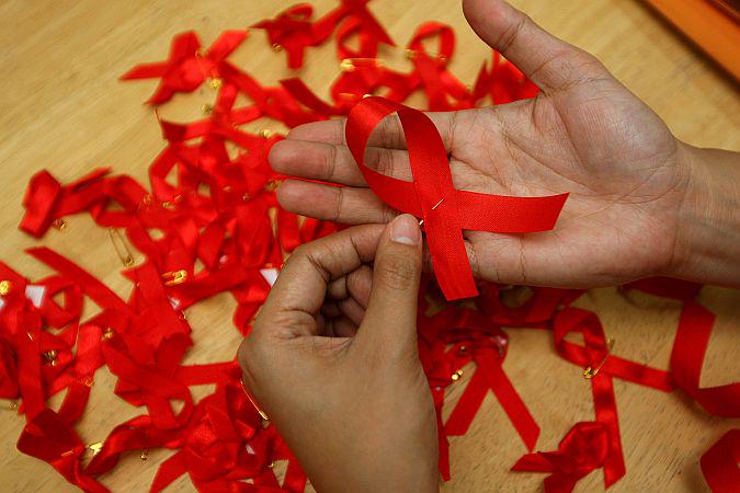 Leto 2014 je najbolj črno leto v zgodovini HIV-a/aidsa v evropski regiji Svetovne zdravstvene organizacije. V tem letu se je s HIV-om na novo okužilo prek 142.000 ljudi, kar je največ do zdaj. Evropska regija tako ne sledi svetovnemu gibanju zmanjševanja novih okužb s HIV-om. 