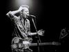 Izginotje Joeja Strummerja in počasni razpad The Clash v biografskem filmu