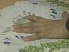 Slovenija prodala za 907 milijonov evrov zakladnih menic