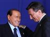 Berlusconi proti odstopu 