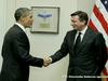 Foto: Pahor segel Baracku Obami v roko