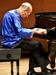 Pianist, ki je navdihnil Sijaj, se vrača v Berlin