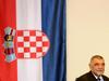 Nekdanji hrvaški predsednik Mesić je sprejel vlogo v filmu