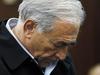 Strauss-Kahn po plačilu milijona dolarjev varščine na prostosti