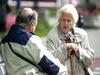 Sindikat upokojencev: Država se polašča bornega premoženja starejših