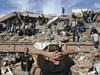 Foto: Število žrtev potresa v Turčiji vztrajno raste