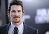 Bo Christian Bale Batmanovo ogrinjalo res obesil na klin?