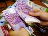 Plače vodilnih v slovenskih bankah - najvišja znaša 12.500 evrov bruto