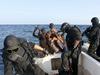 EU bo problem somalijskih piratov reševal tudi z napadi na kopnem