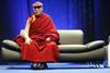 Dalajlama: Če posameznik poskrbi za duševni mir, to vpliva na družbo