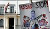 V Siriji nov pokol, z druge strani le svarila, izgoni veleposlanikov in prerekanje