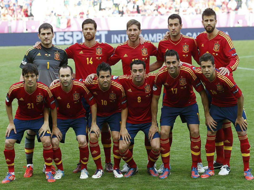 Španska nogometna reprezentanca je aktualni evropski in svetovni prvak. Foto: Reuters