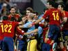 Foto/video: Okvir vrat bolj naklonjen Cescu kot Alvesu; Španci v finalu