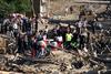 Foto in video: Potres v Iranu: 250 mrtvih, 2.000 ranjenih