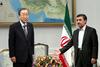 Ban pozval Iran, naj svetu dokaže miroljubnost jedrskega programa