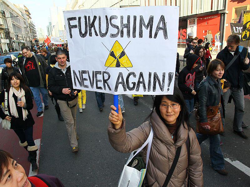 Potres 11. marca leta 2011 in cunami, ki mu je sledil, je poškodoval jedrsko elektrarno v Fukušimi. Foto: EPA