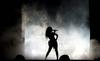 Video: Jay-Z zaradi zapeljive Beyonce pozabil besedilo pesmi