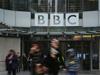 BBC zaradi afere Savile v najhujši krizi zadnjih desetletij