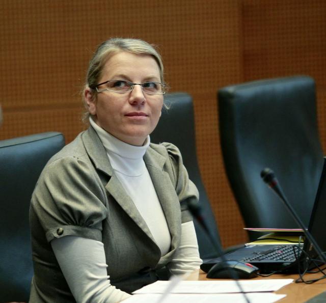 Poslanka SDS-a Alenka Koren Gomboc naj bi že odobrenim kreditom pozneje spremenila vrednost navzgor. Foto: STA