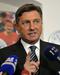 Pahor upa na umiritev političnih razmer